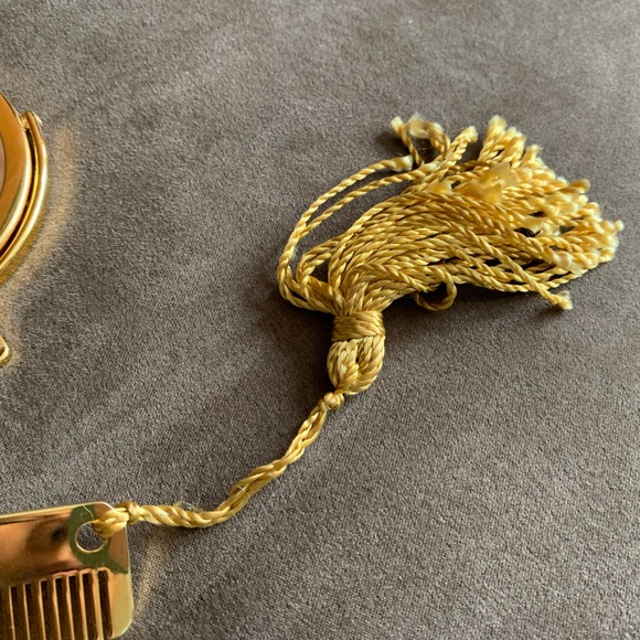 Judith Leiber Gold Compact Mirror and Comb Set EUC - Picture 8 of 8